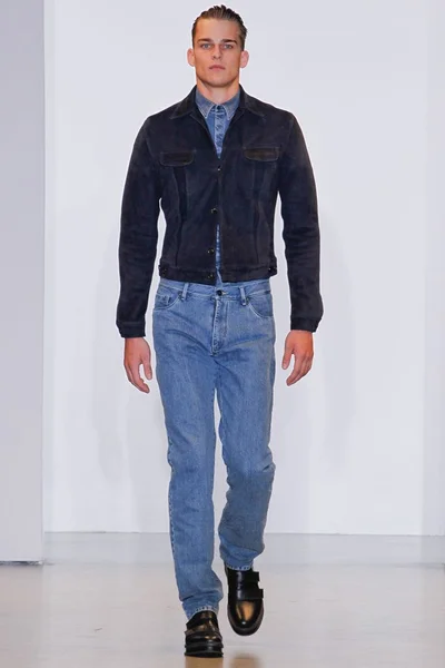 Look 2